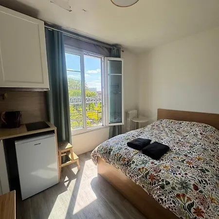 Plein Soleil Seine Paris